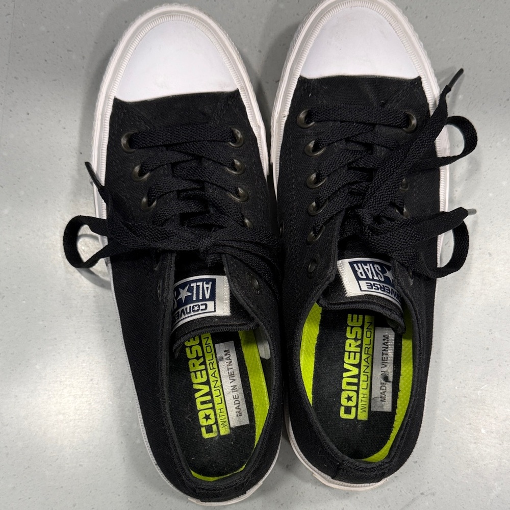 Converse All Stars, women’s size 7 - Picture 6 of 10